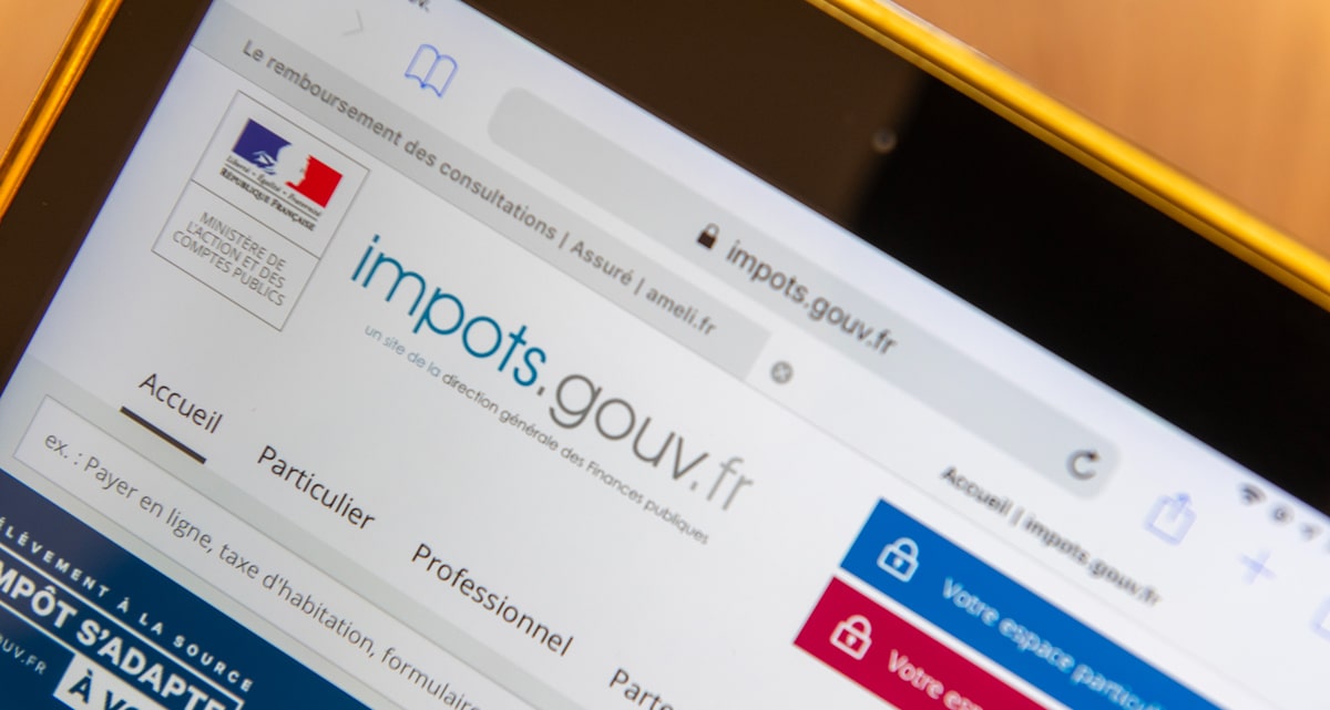 Une demande de quitus fiscal en ligne sur le site des impôts