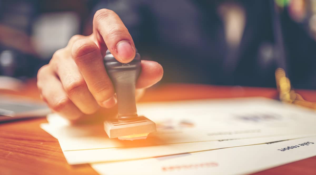 le contrôleur des impôts approuve votre quitus fiscal 
