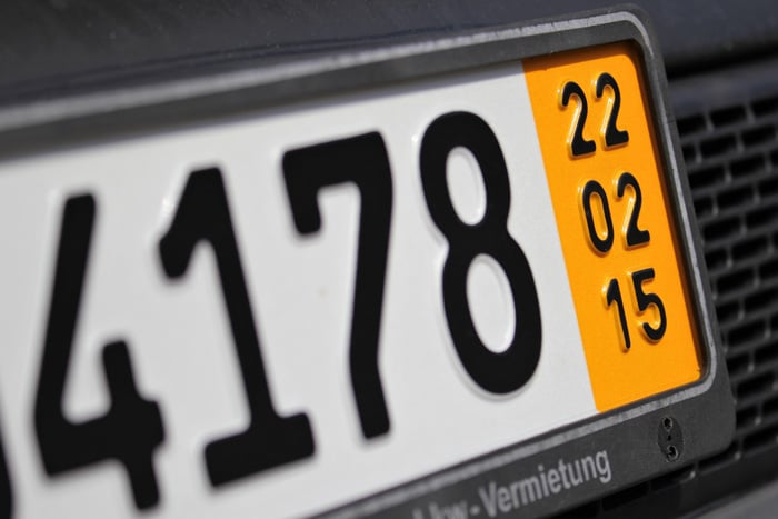 Plaques jaunes : quelles utilisations ? 