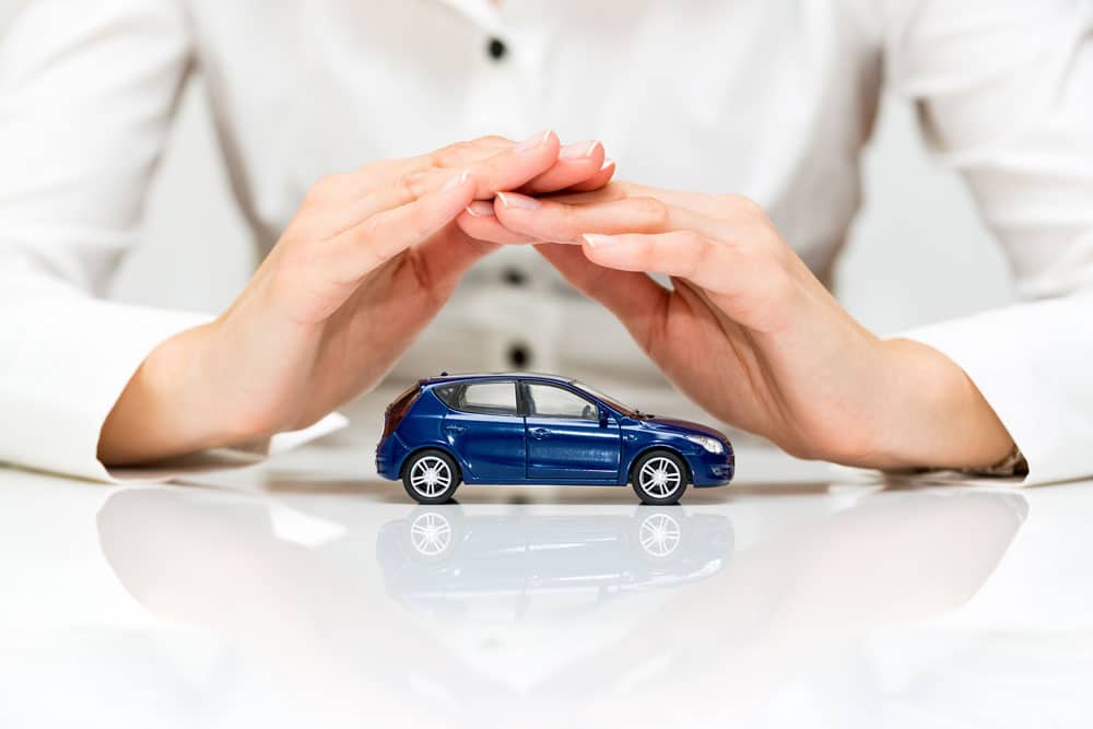 Personne qui souscrit à une assurance auto