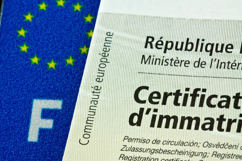 Remise d'un certificat d'immatriculation